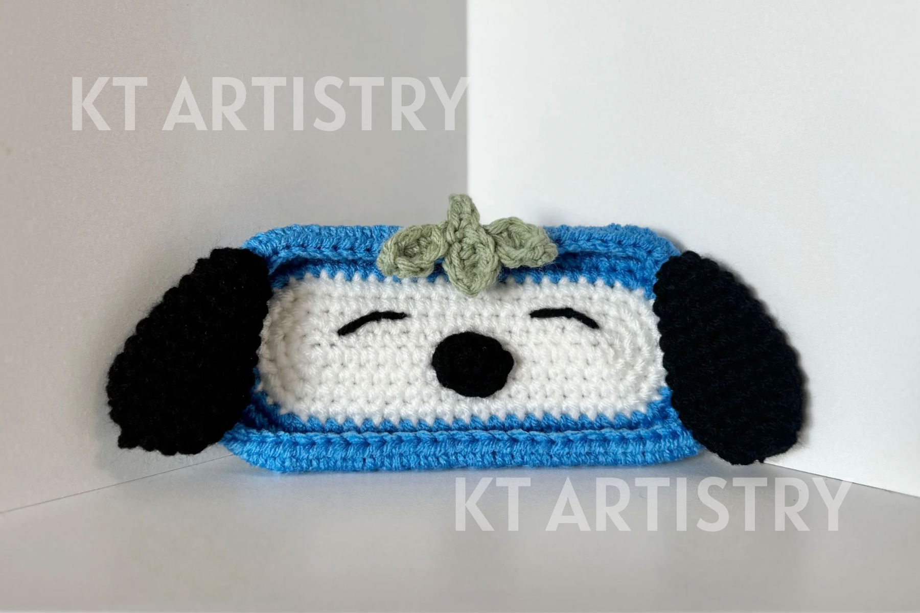 Blueberry Snoopy Case