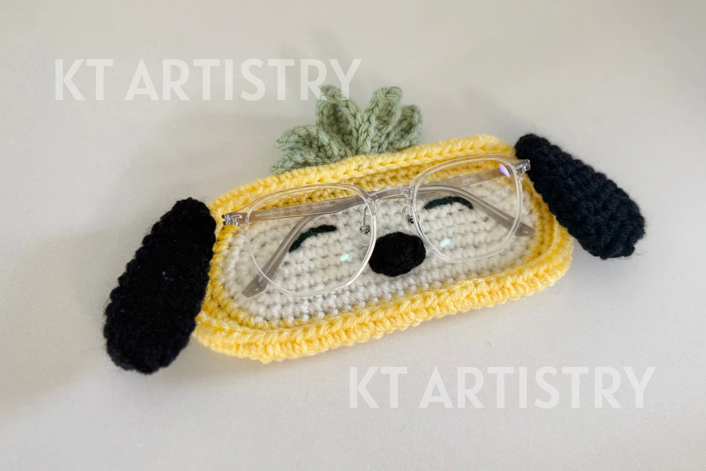 Pineapple Snoopy Case